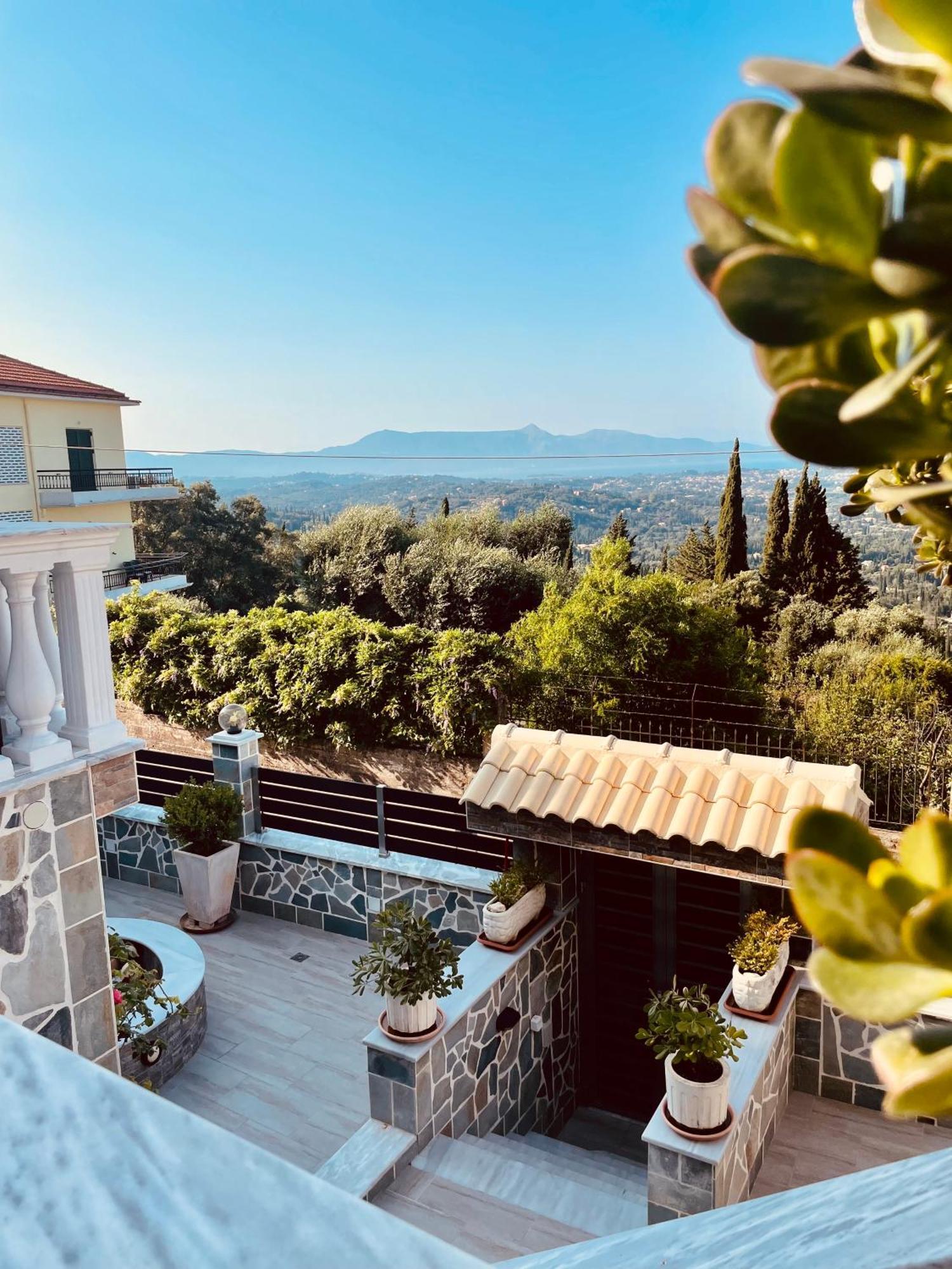 Appartamento Iris Luxury House Agioi Deka  Esterno foto